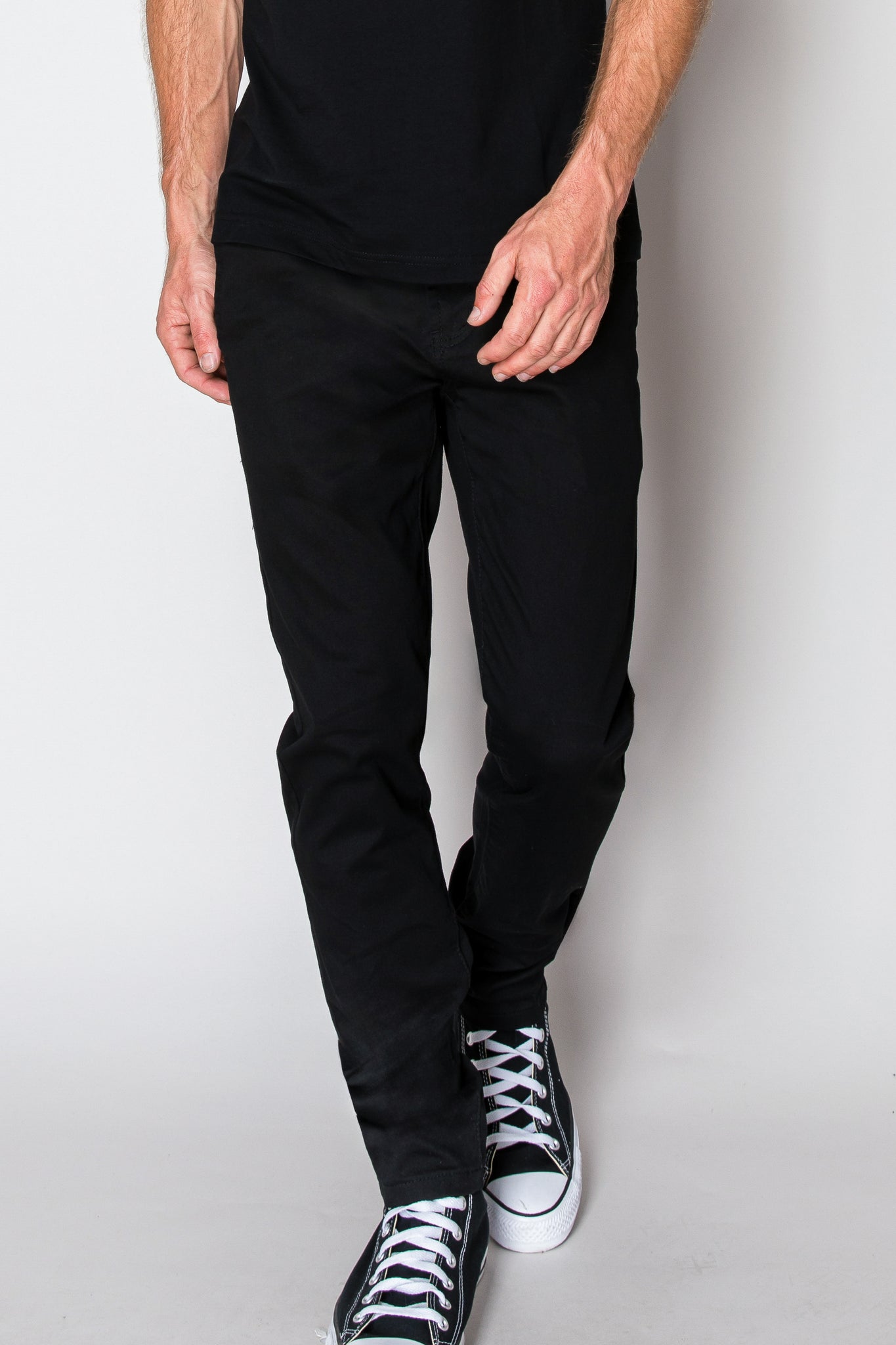 Essential Chino Pants