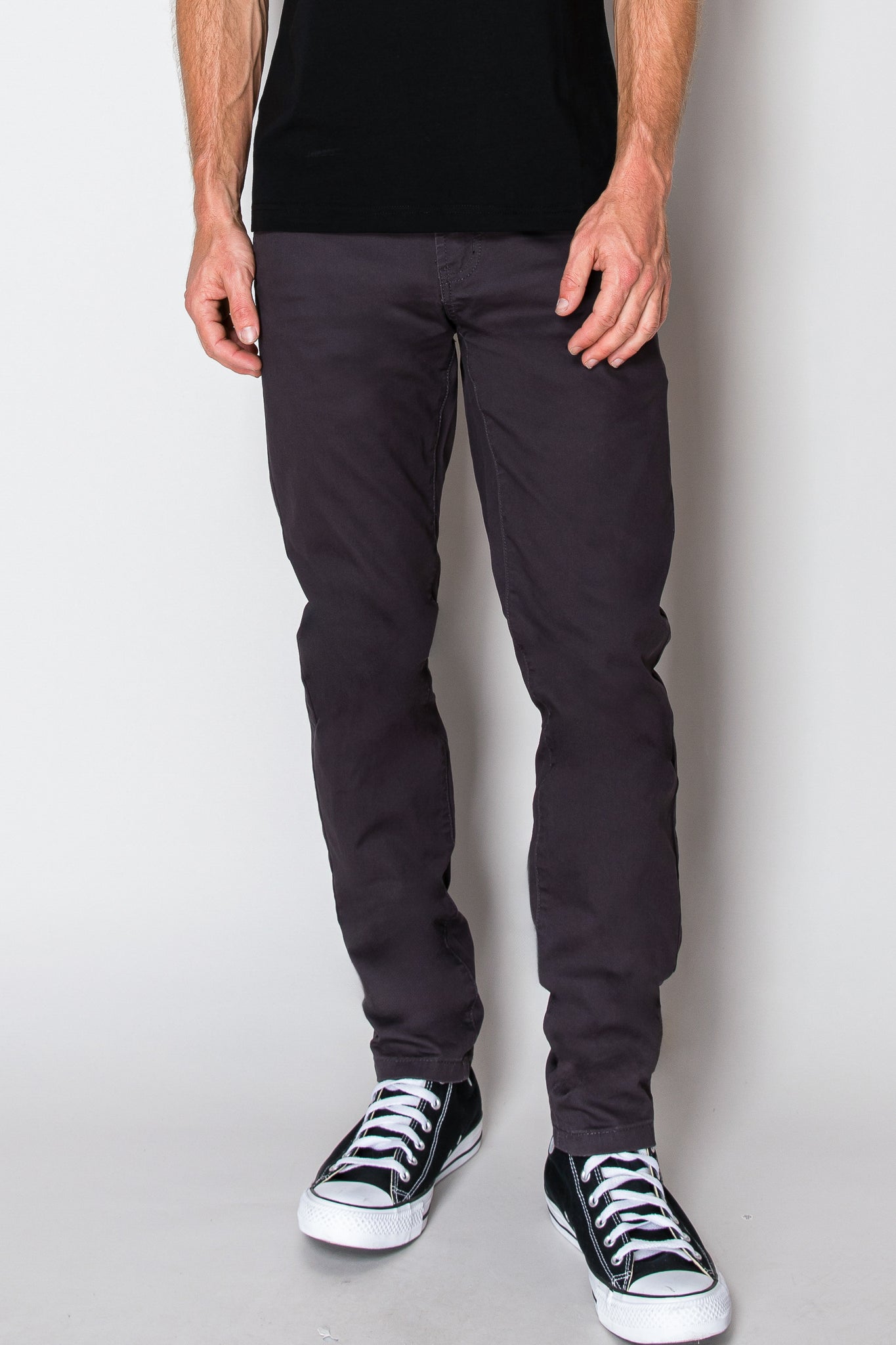 Essential Chino Pants