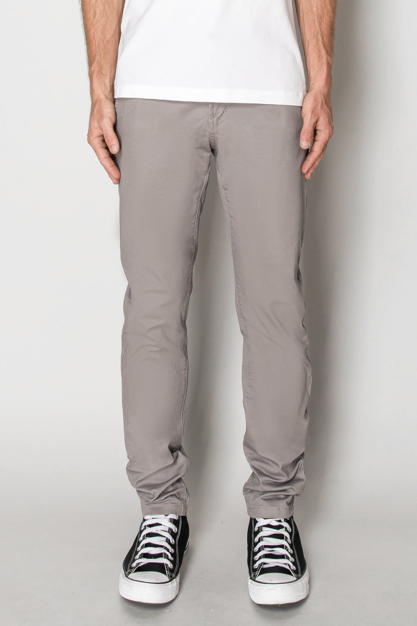 Essential Chino Pants