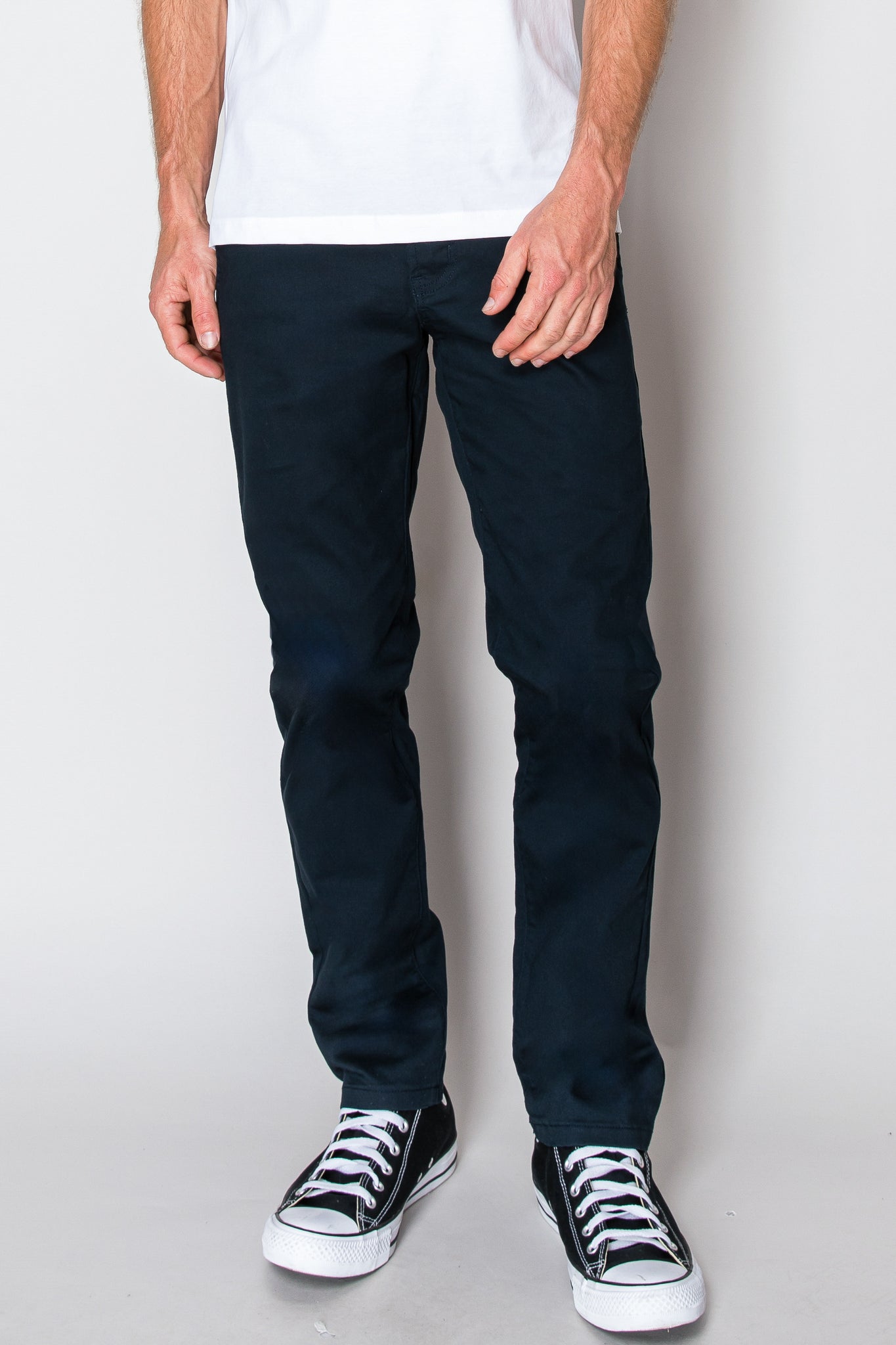 Essential Chino Pants