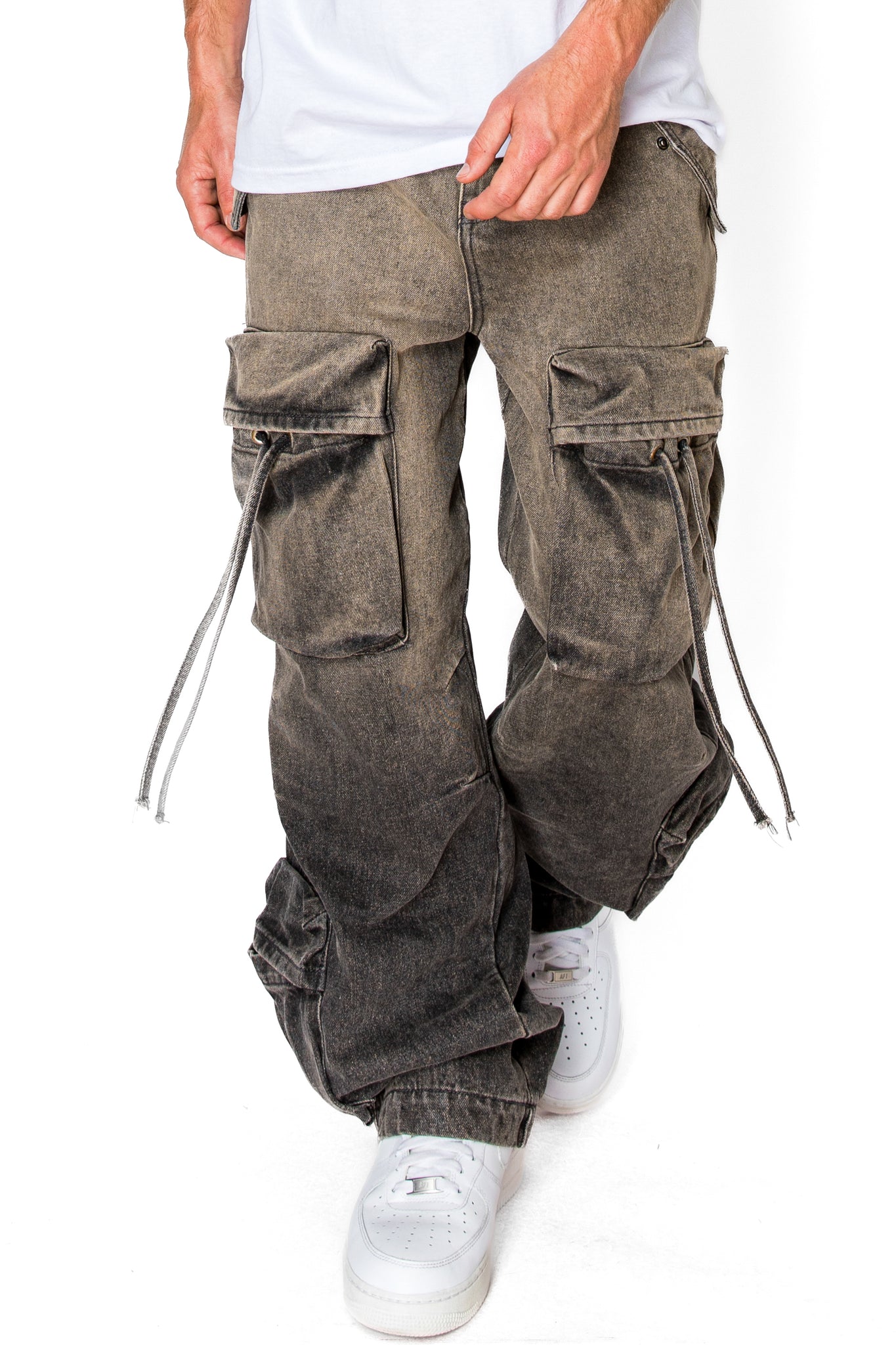 Baggy Fit Faded Wash Cargo Jeans